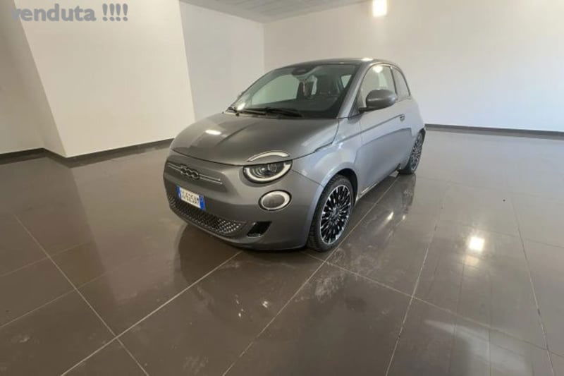 Fiat 500e Passion 3+1 42 kWh