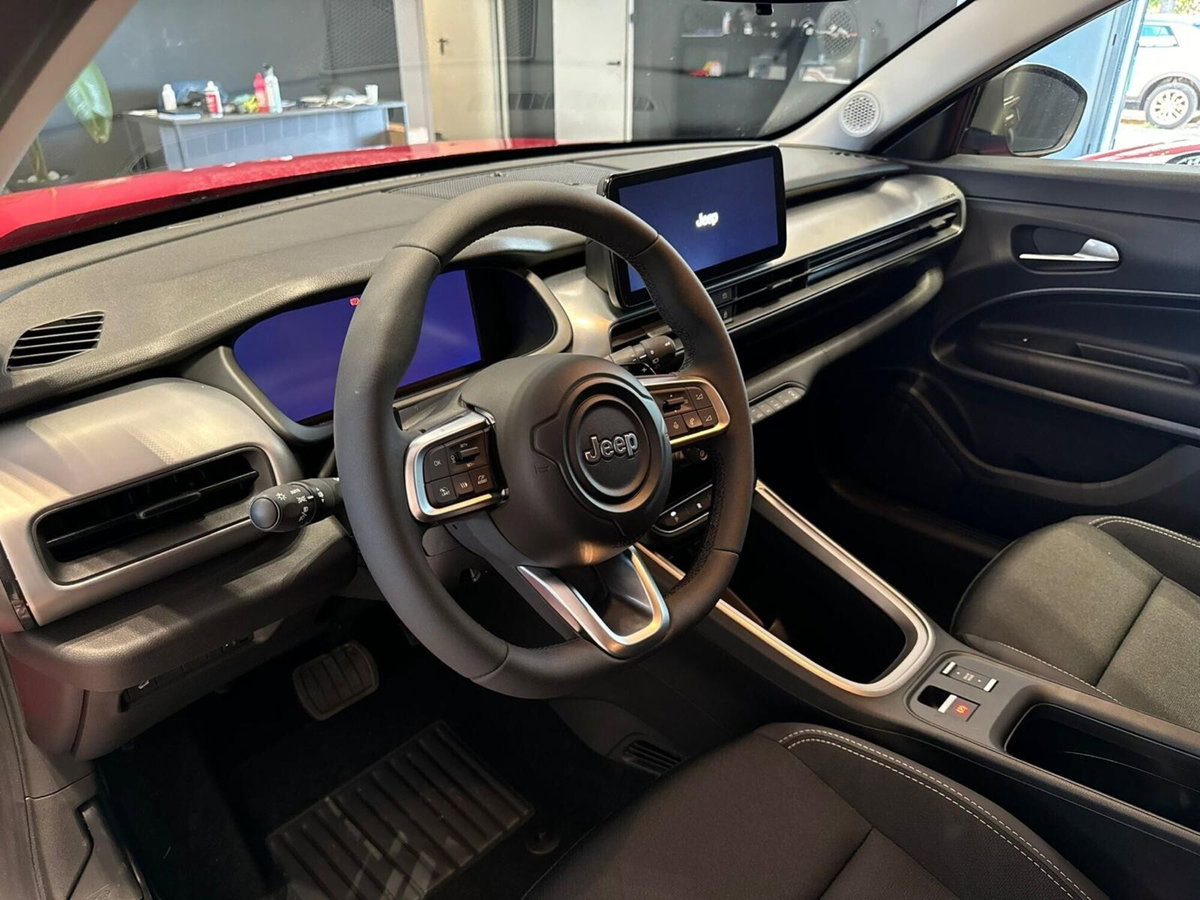 Jeep Avenger 1.2 turbo Altitude fwd 100cv (7)
