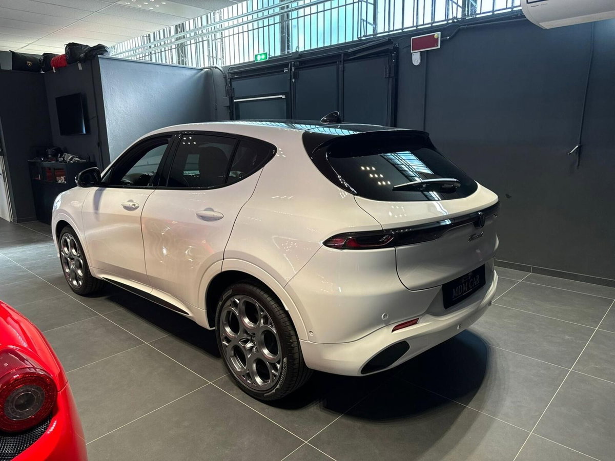 Alfa Romeo Tonale 1.5 hybrid Tributo Italiano 160cv tct7 (6)