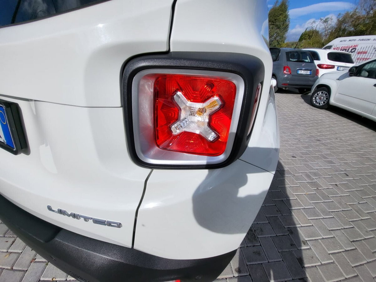 Jeep Renegade 1.6 Mjt 120 CV Limited (17)
