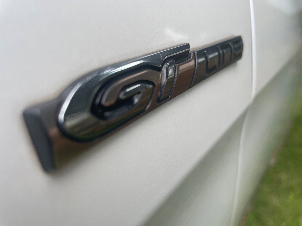 Peugeot 3008 THP 165 EAT6 S&S GT Line (11)
