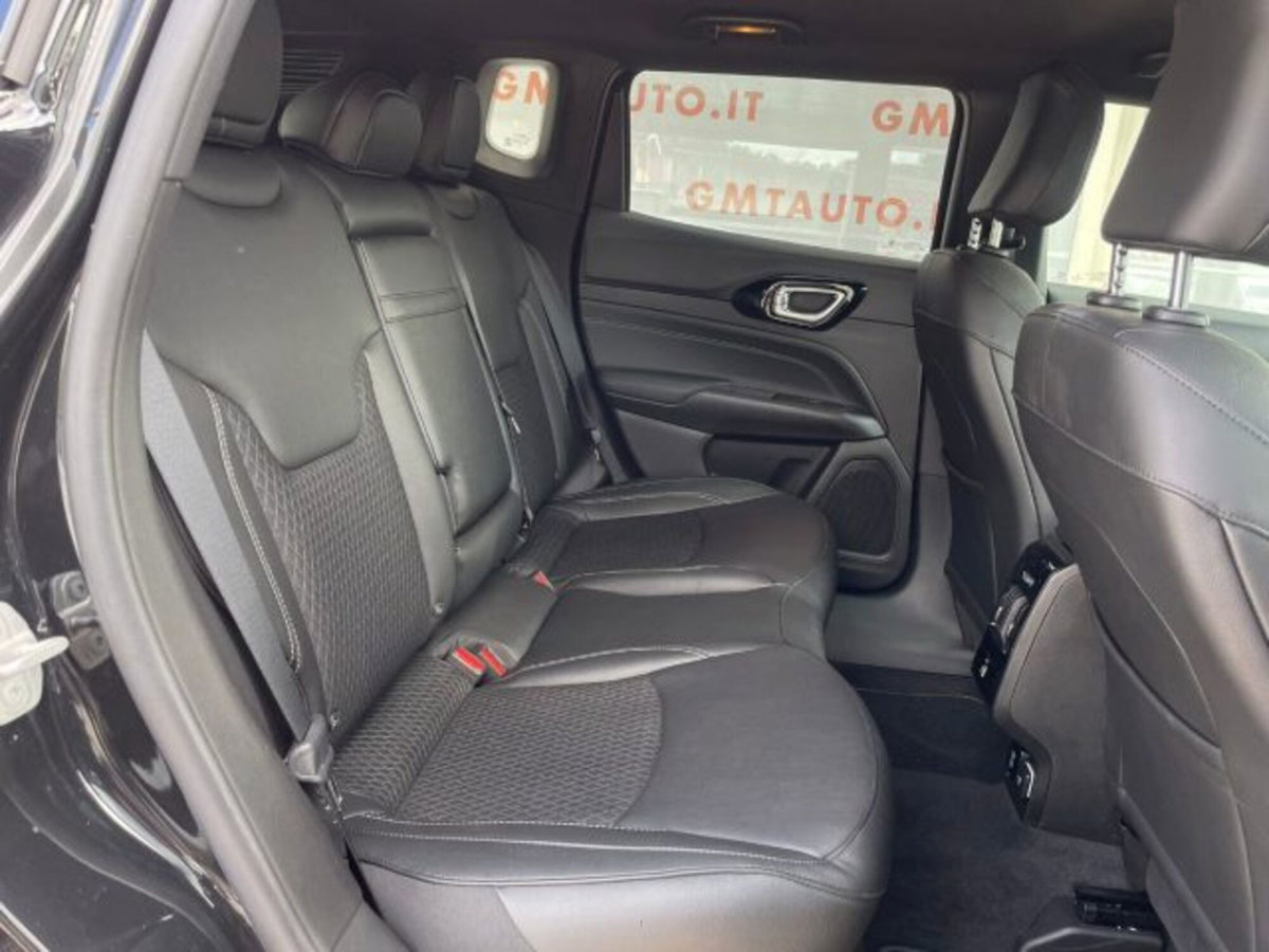 Jeep Compass 1.3 T4 240CV PHEV AT6 4xe Upland (13)