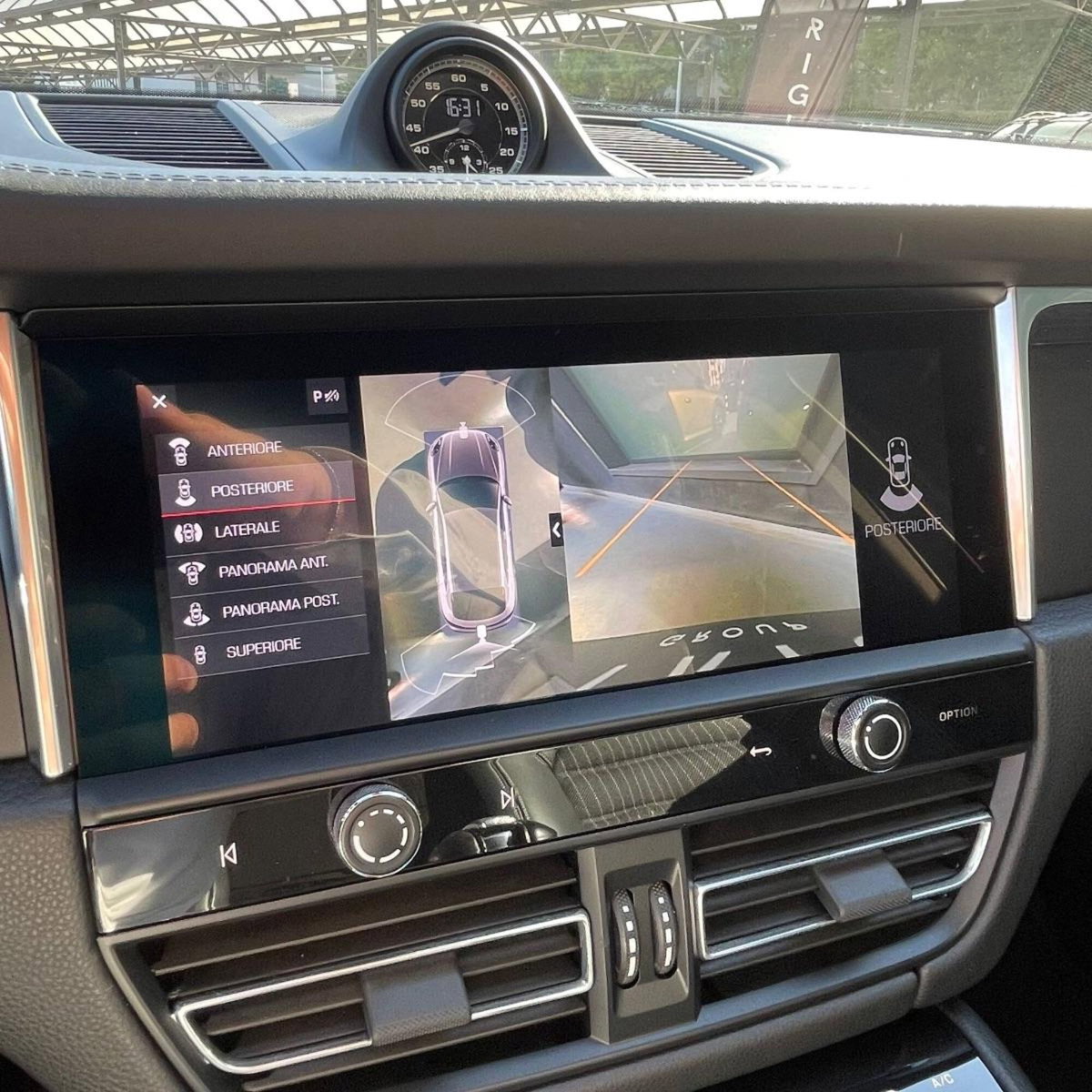 Porsche Macan 2.0 (10)