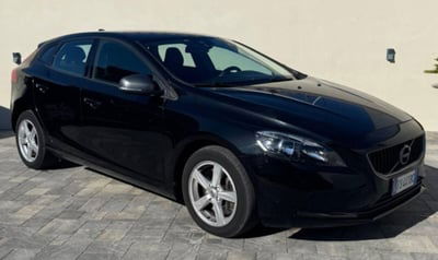 Volvo V40 D2 Geartronic Plus usata