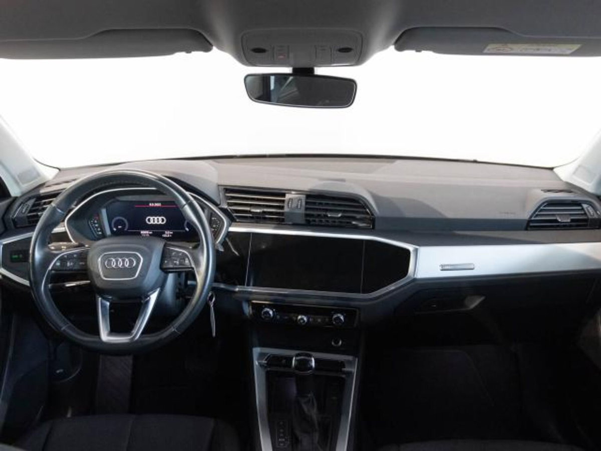 Audi Q3 35 TDI Business (12)