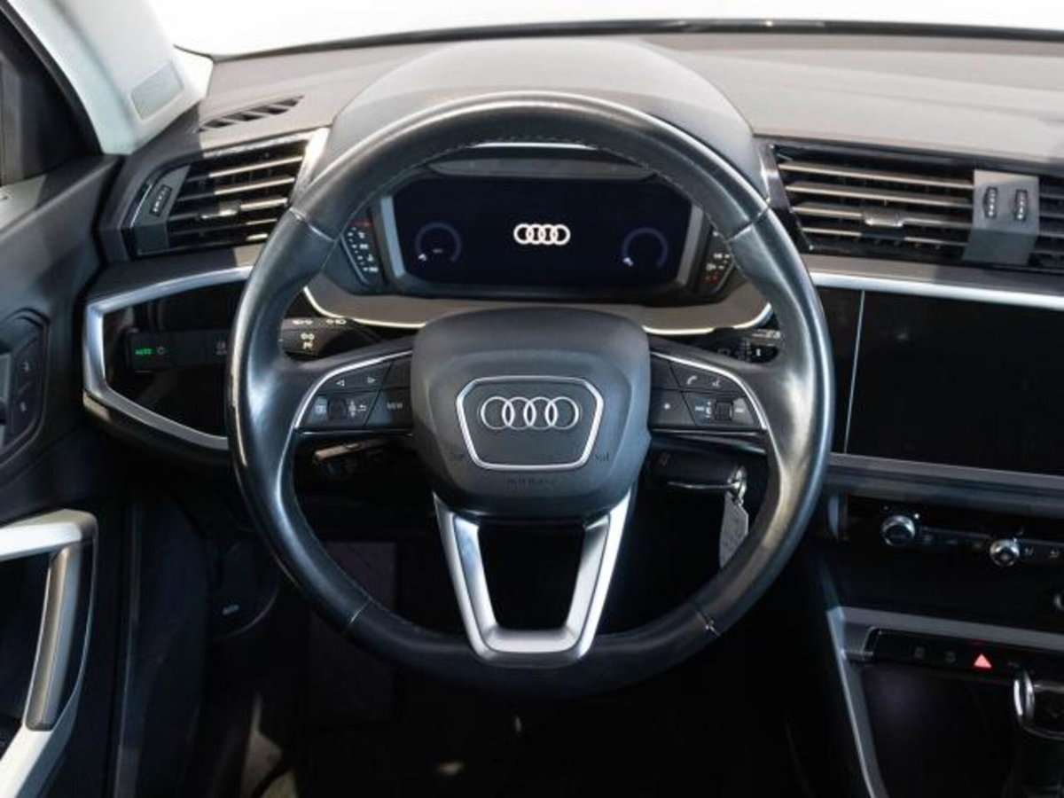 Audi Q3 35 TDI Business (13)