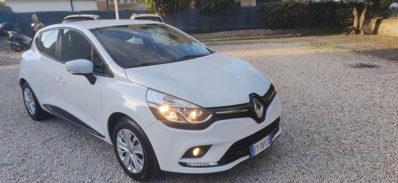 Renault Clio TCe 12V 90 CV GPL 5 porte Moschino Life