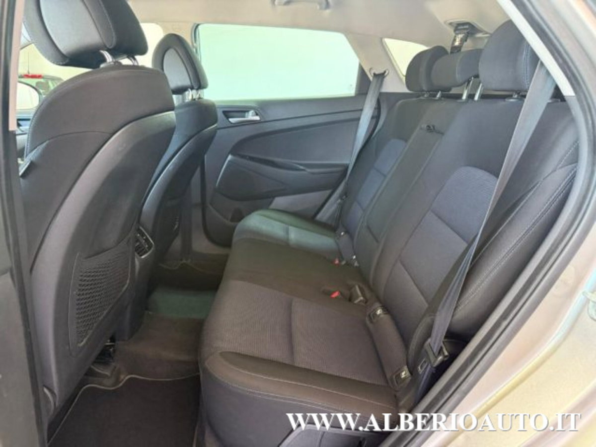 Hyundai Tucson 1.7 CRDi XPossible (10)