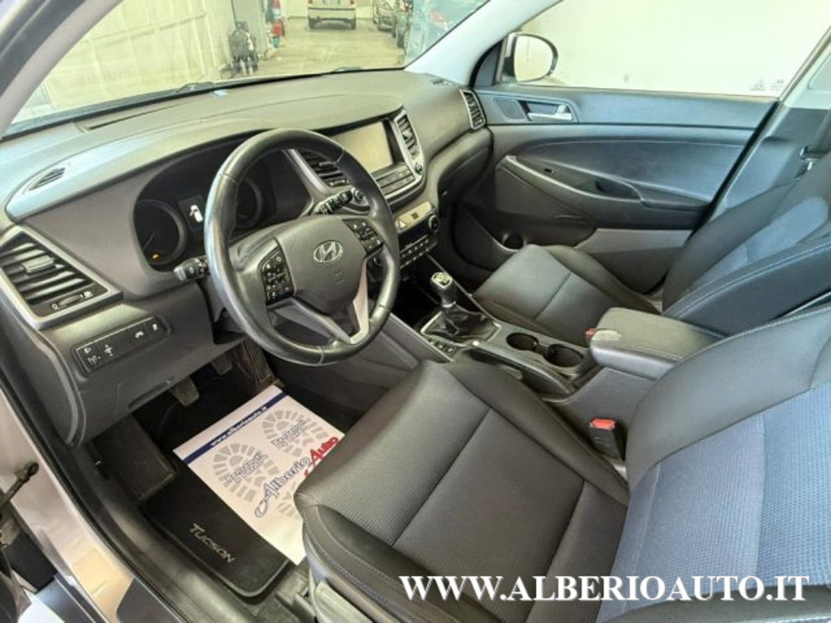 Hyundai Tucson 1.7 CRDi XPossible (12)