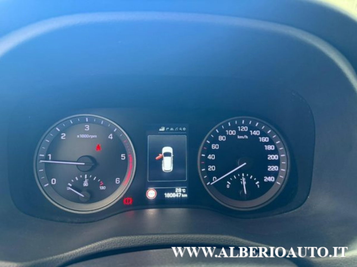 Hyundai Tucson 1.7 CRDi XPossible (14)