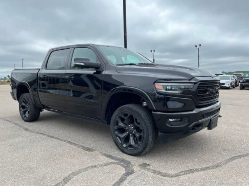 Ram Ram Pick-up Ram 1500 5.7 V8 Crew Cab Limited Night Edition 395cv at8