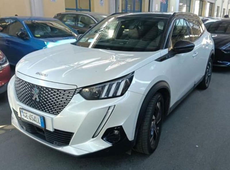 Peugeot 2008 motore elettrico 136 CV GT