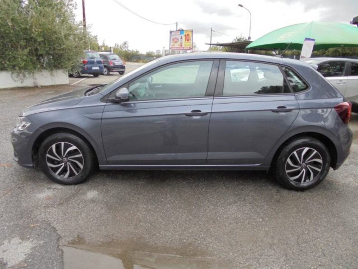 Volkswagen Polo 1.0 tsi Life 95cv dsg (10)