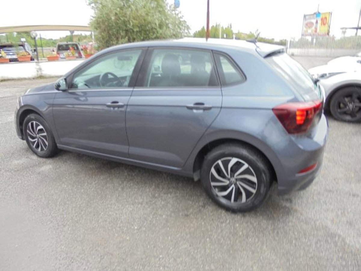 Volkswagen Polo 1.0 tsi Life 95cv dsg (11)