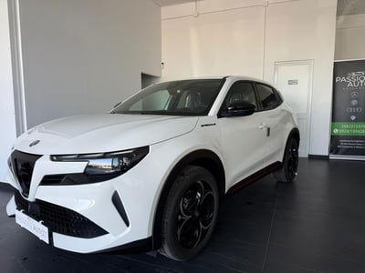 Alfa Romeo Junior 1.2 ibrida Speciale 145cv edct6 nuova