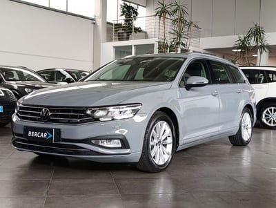 Volkswagen Passat Variant 2.0 TDI SCR EVO DSG Business usata