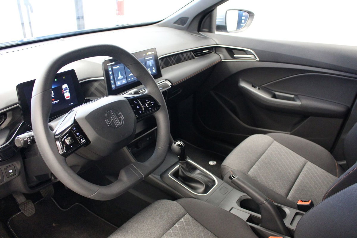 Mg MG3 1.5 Standard (7)