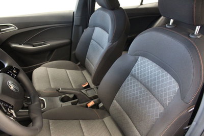 Mg MG3 1.5 Standard (8)