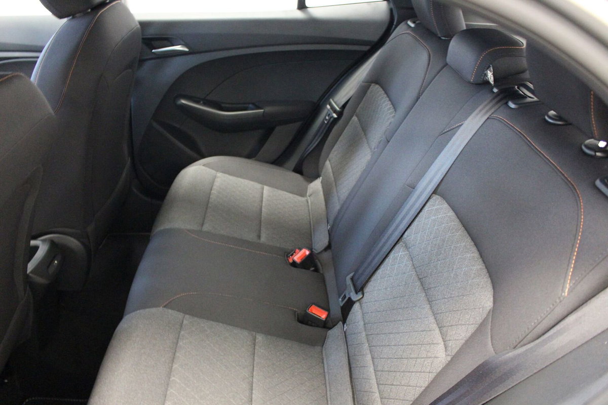 Mg MG3 1.5 Standard (9)