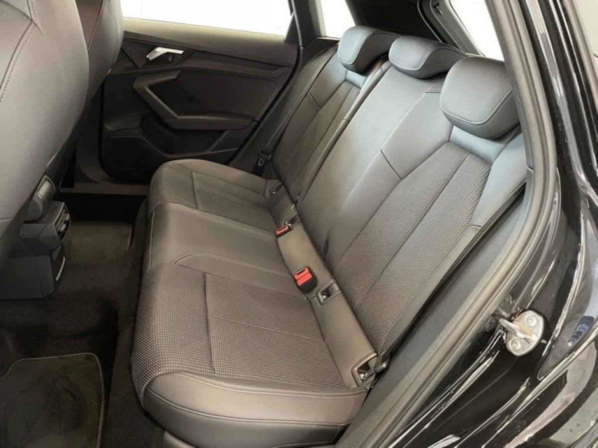 Audi A3 Sportback 35 TFSI S tronic S line edition (9)