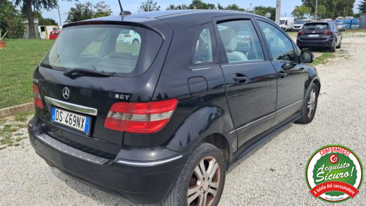 Mercedes-Benz Classe B 170 NGT BlueEFFICIENCY Chrome (2)