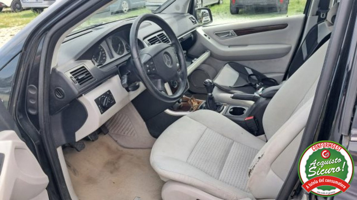 Mercedes-Benz Classe B 170 NGT BlueEFFICIENCY Chrome (3)
