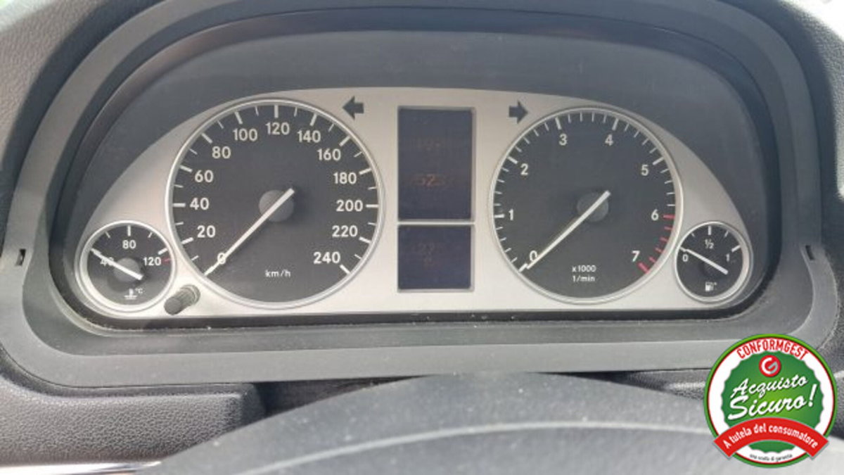 Mercedes-Benz Classe B 170 NGT BlueEFFICIENCY Chrome (5)