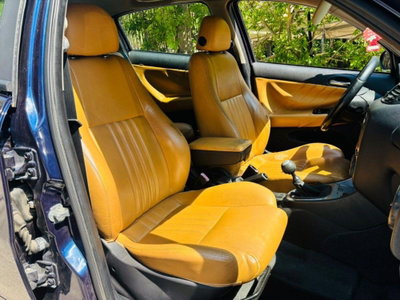 Alfa Romeo 147 1.9 JTD (120) 5 porte Distinctive (7)