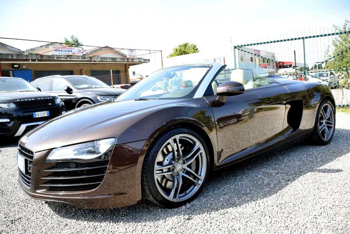 Audi R8 Cabrio Spyder 4.2 V8 FSI quattro R tronic