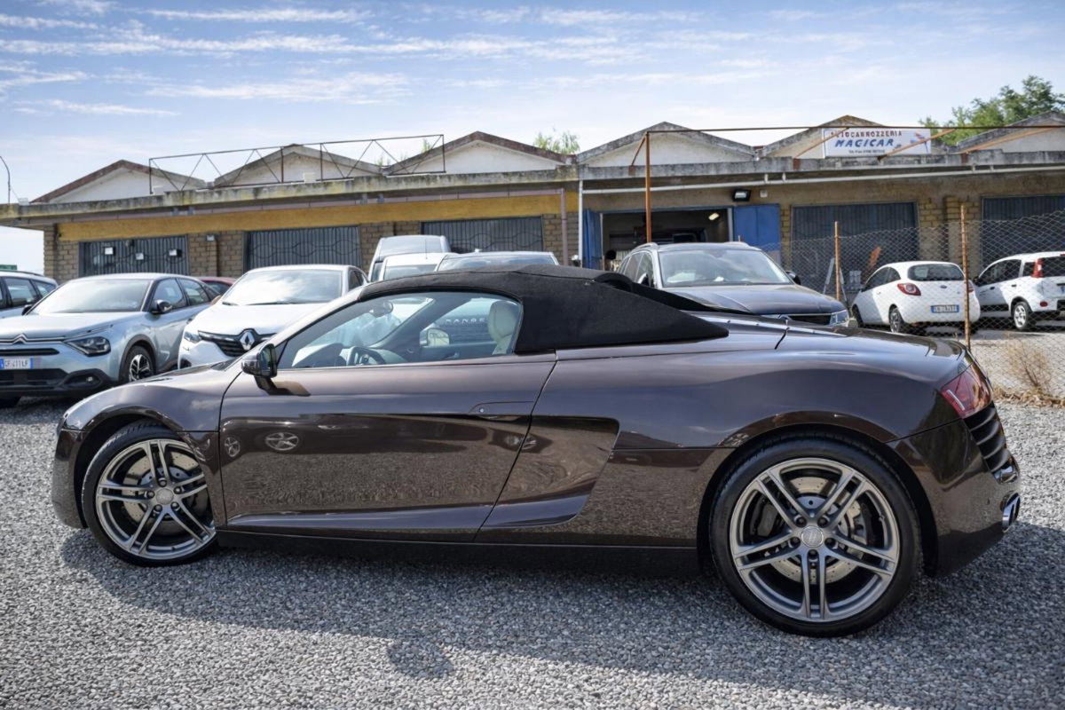 Audi R8 Cabrio Spyder 4.2 V8 FSI quattro R tronic (14)