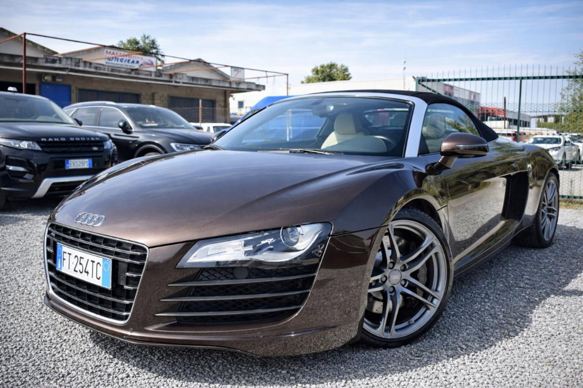 Audi R8 Cabrio Spyder 4.2 V8 FSI quattro R tronic (2)