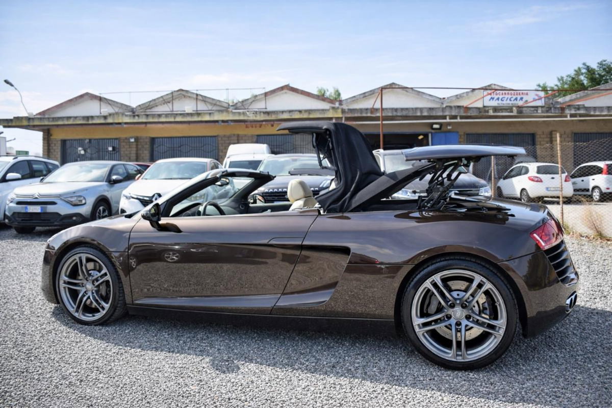 Audi R8 Cabrio Spyder 4.2 V8 FSI quattro R tronic (4)