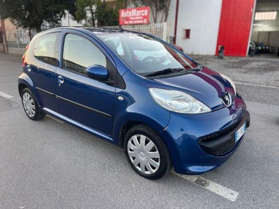 Peugeot 107 68CV 5p. Sweet Years usata