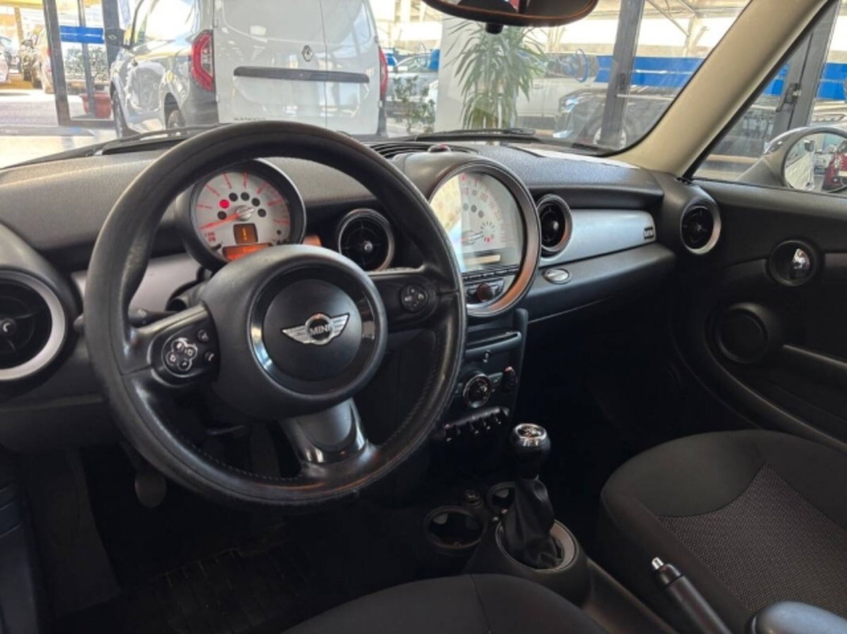 MINI Mini 1.6 16V One D (11)