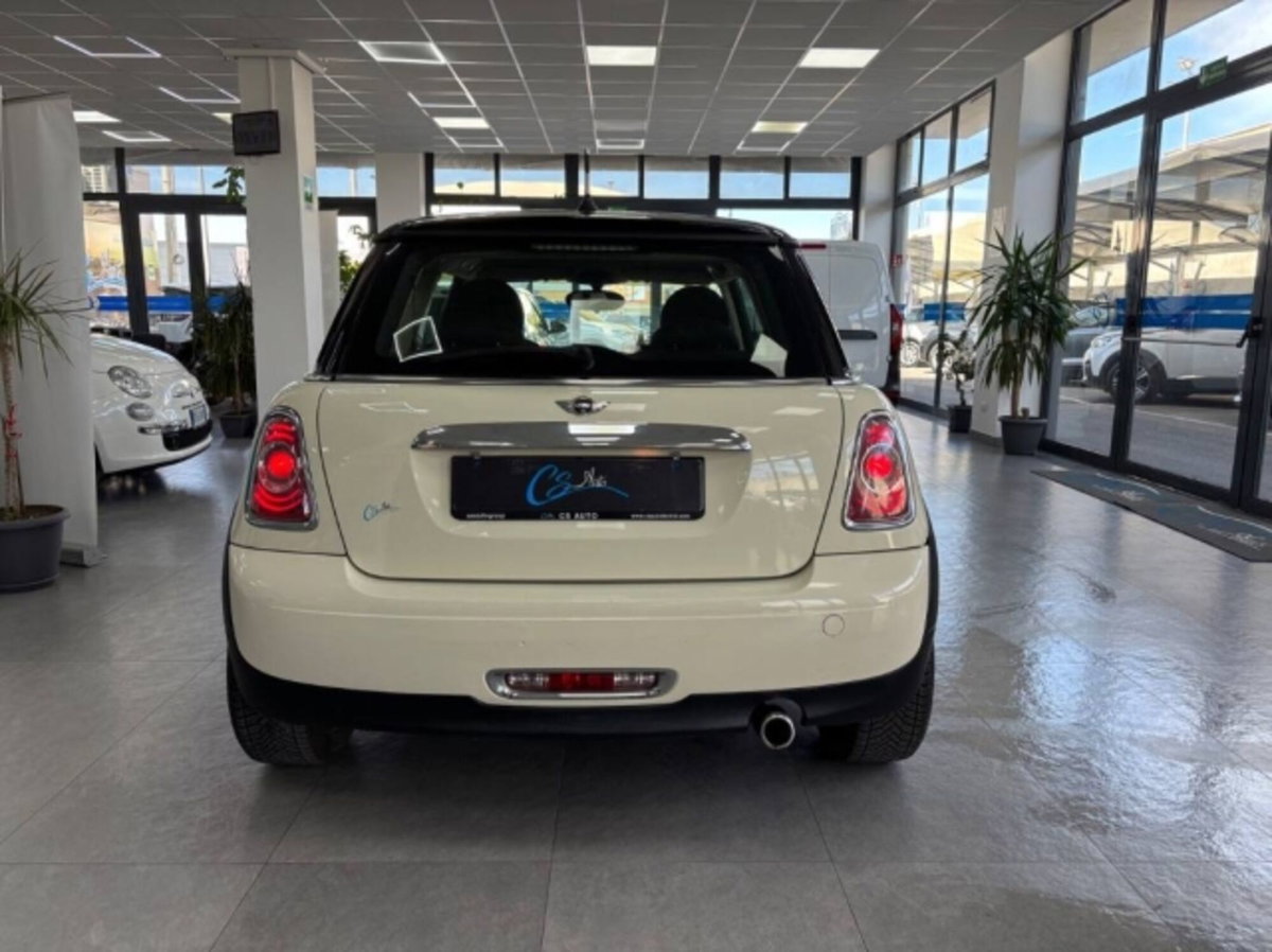 MINI Mini 1.6 16V One D (5)
