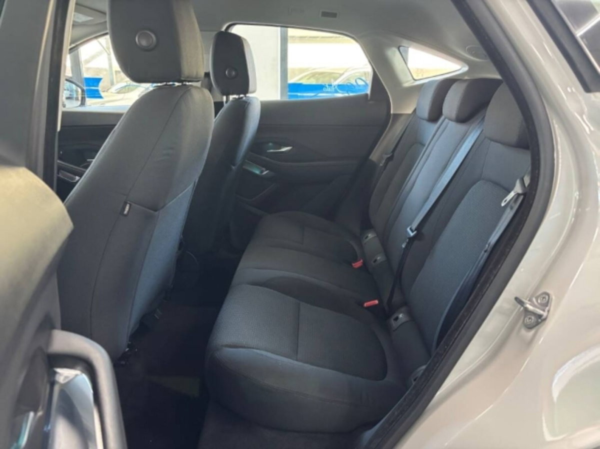 Jaguar E-Pace 2.0D 150 CV AWD aut. SE (13)