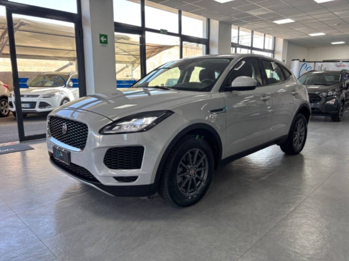 Jaguar E-Pace 2.0D 150 CV AWD aut. SE (3)