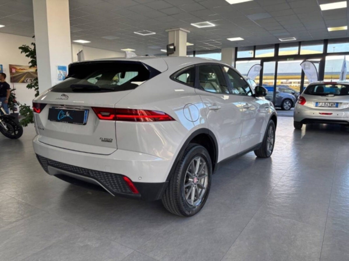 Jaguar E-Pace 2.0D 150 CV AWD aut. SE (8)