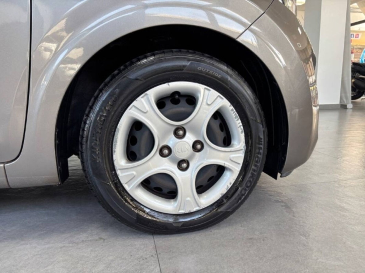 Kia Picanto 1.0 12V 5 porte Active (8)