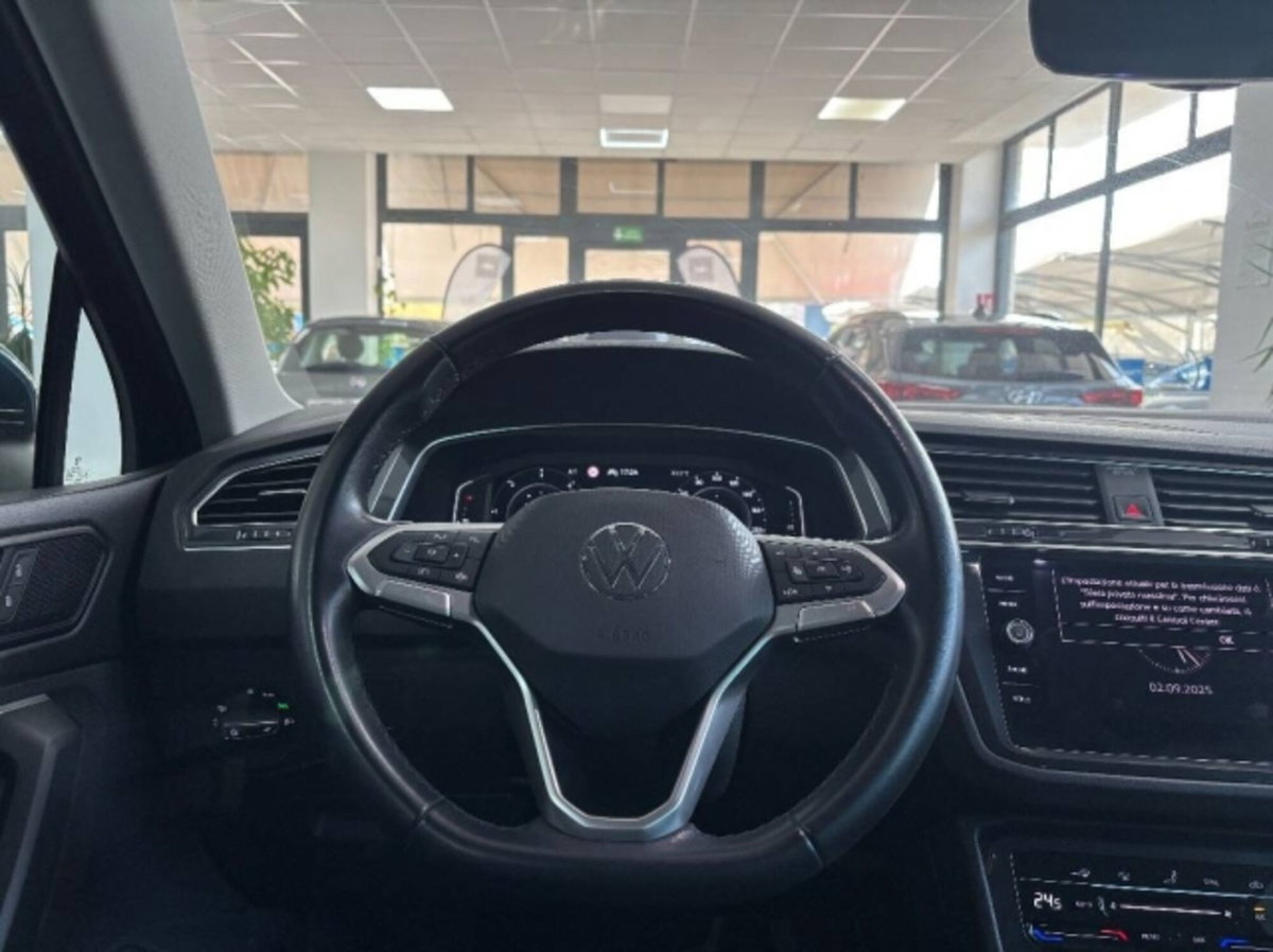 Volkswagen Tiguan Allspace 2.0 tdi Elegance 150cv dsg (15)