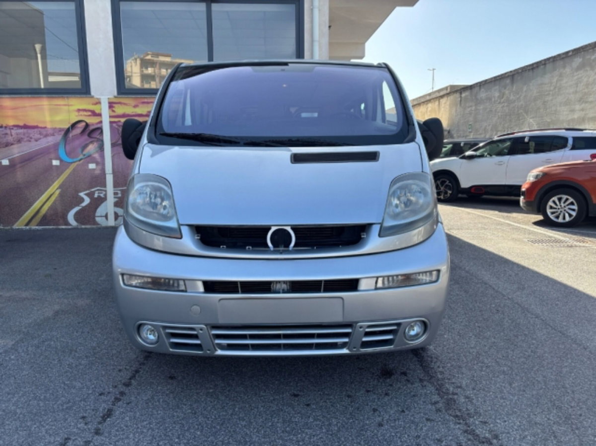 Opel Vivaro Furgone 27 2.5 DTI PC-TN Combi