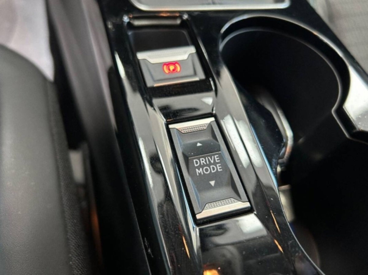 Peugeot 208 BlueHDi 100 Stop&Start 5 porte Allure (17)