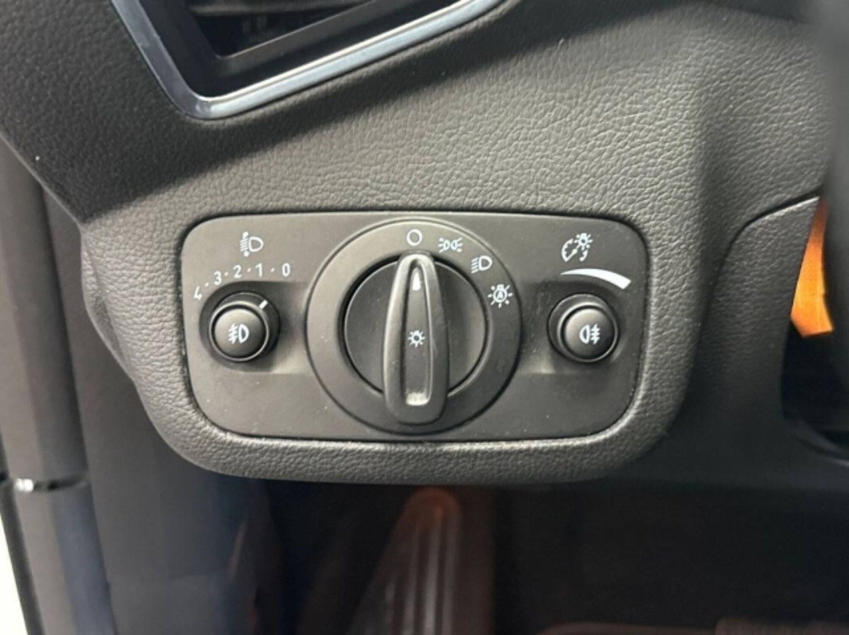 Ford Kuga 2.0 TDCI 150 CV S&S 4WD Powershift Business (11)
