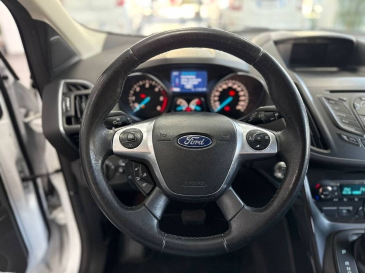 Ford Kuga 2.0 TDCI 150 CV S&S 4WD Powershift Business (16)