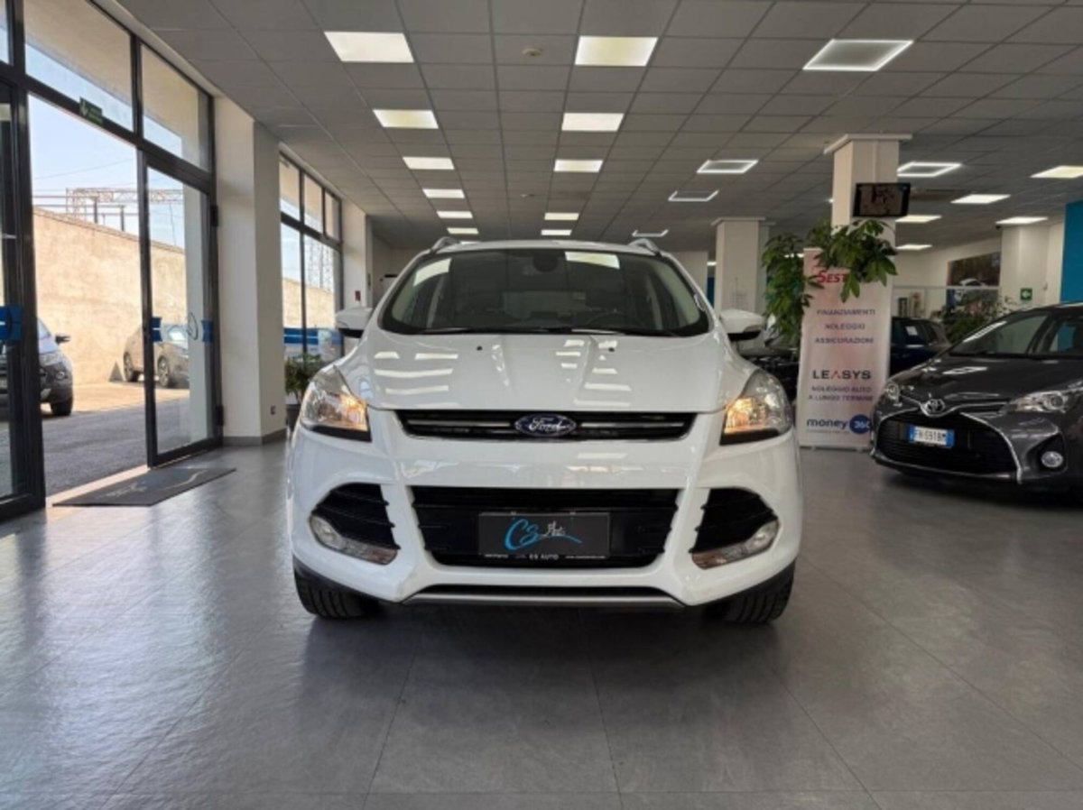Ford Kuga 2.0 TDCI 150 CV S&S 4WD Powershift Business (2)