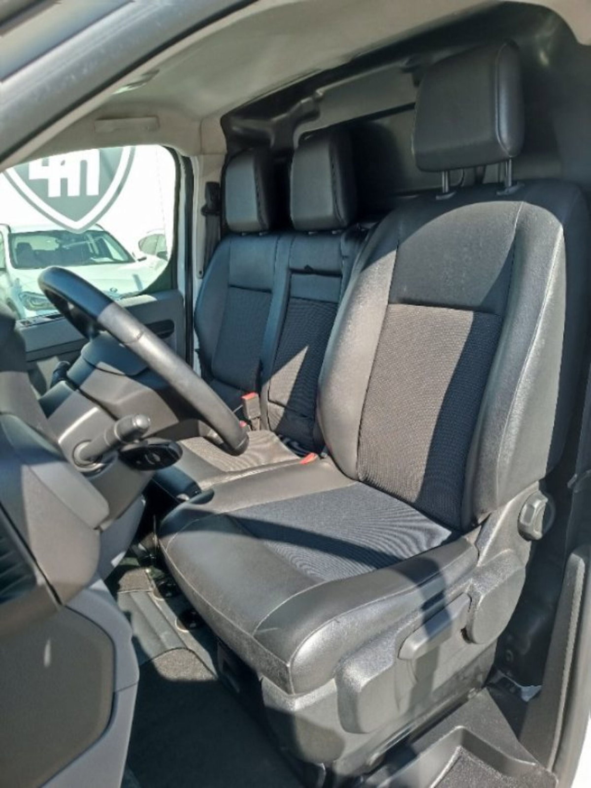 Peugeot Expert Furgone BlueHDi 100 S&S PL-TN Furgone Premium Standard (14)
