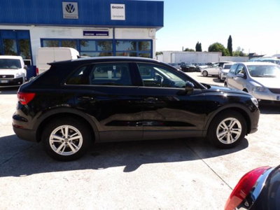 Audi Q3 2.0 TDI 150 CV quattro S tronic Business (6)