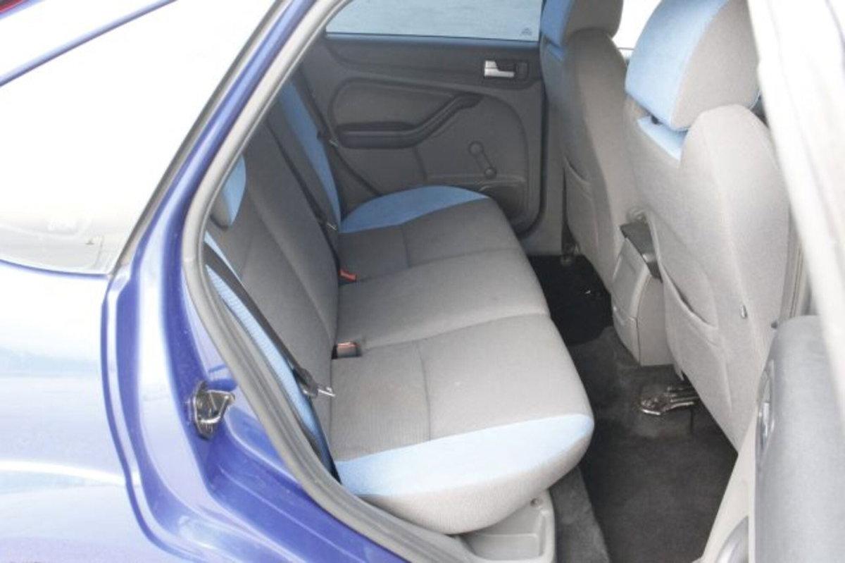 Ford Focus 2.5T (225CV) 20V 5p. ST (10)