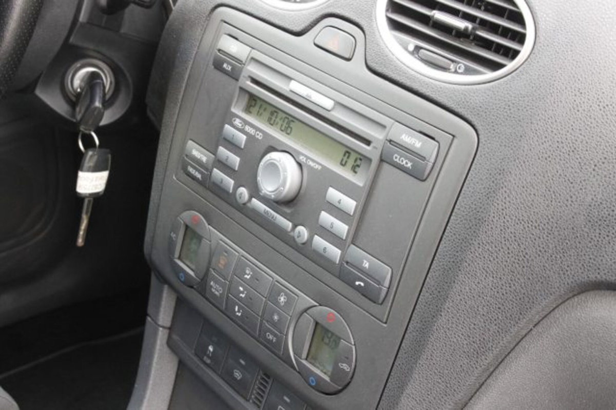 Ford Focus 2.5T (225CV) 20V 5p. ST (11)