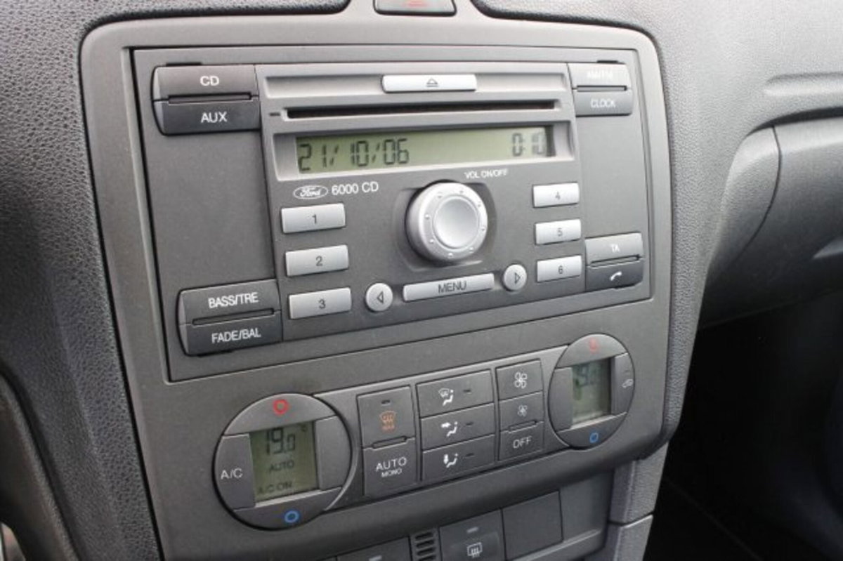 Ford Focus 2.5T (225CV) 20V 5p. ST (12)